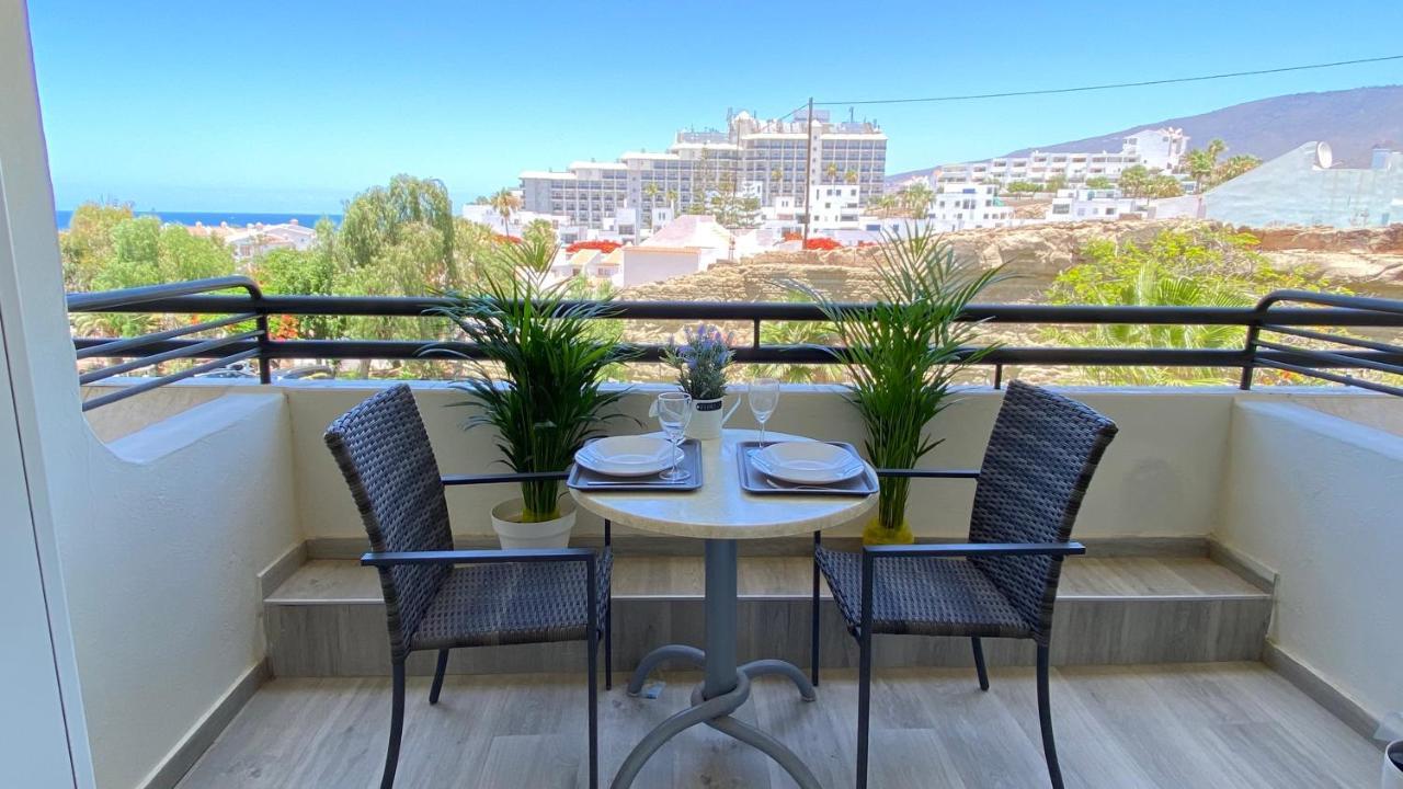 Enjoy A Sunny Apartment With Pool Next To The Sea Адехе Экстерьер фото